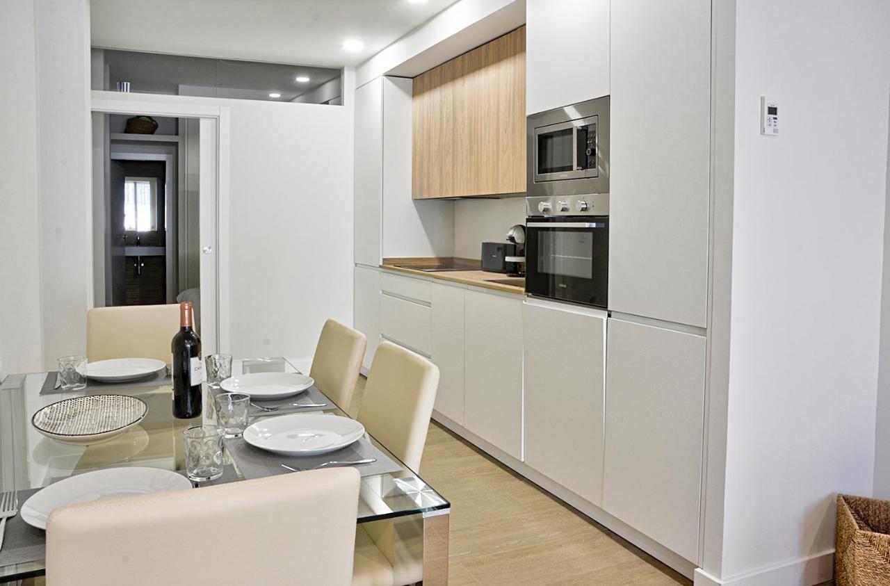 Apartamento De Dos Dormitorios En Triana Sevilla Bagian luar foto