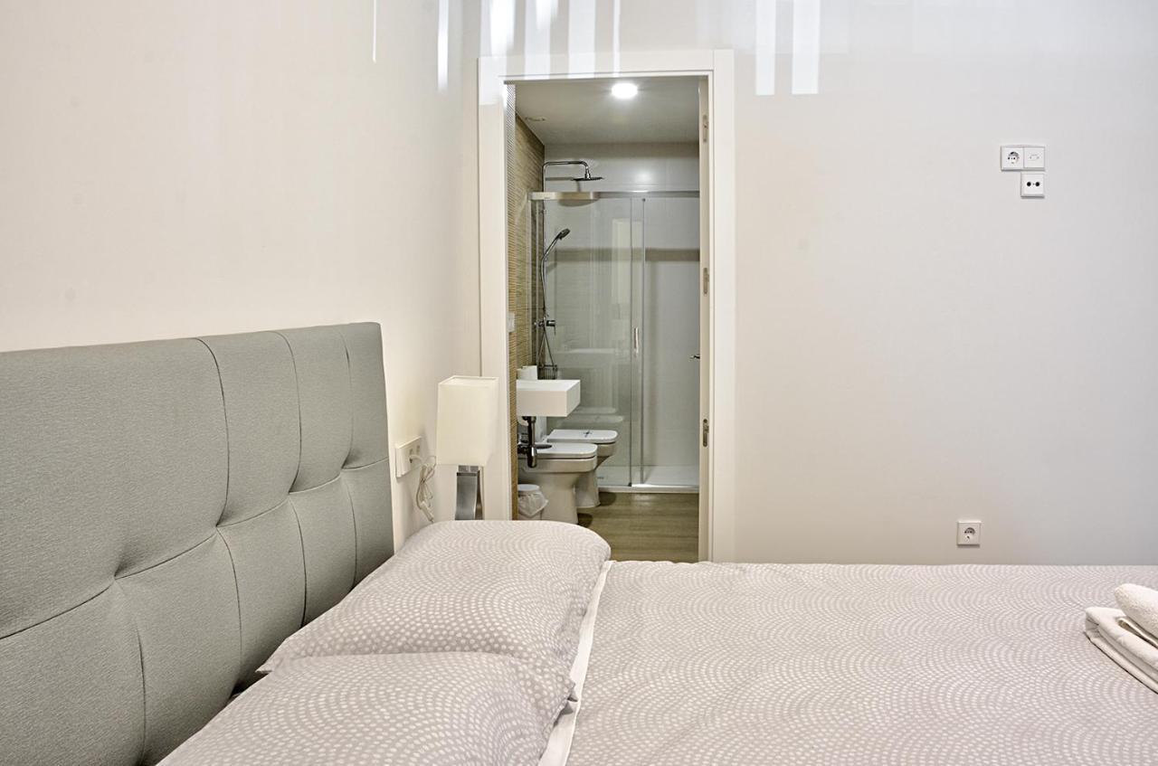 Apartamento De Dos Dormitorios En Triana Sevilla Bagian luar foto