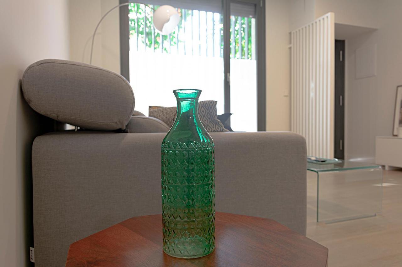 Apartamento De Dos Dormitorios En Triana Sevilla Bagian luar foto